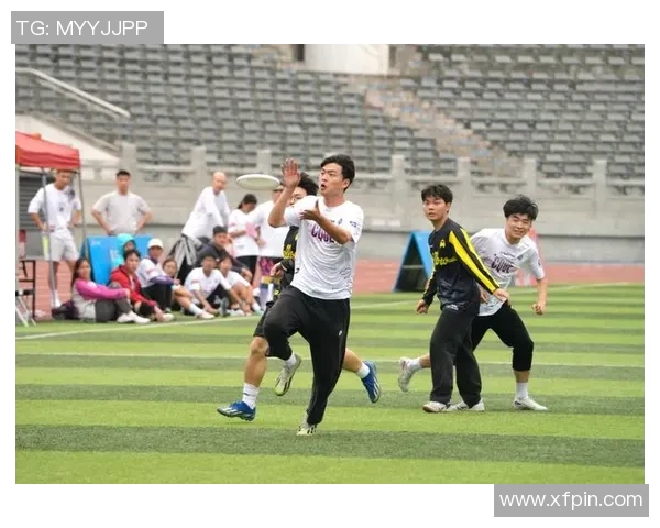 重庆飞盘队战术解析:如何在比赛中运用策略提升胜率 重庆飞盘队战术解析:如何在比赛中运用策略提升胜率